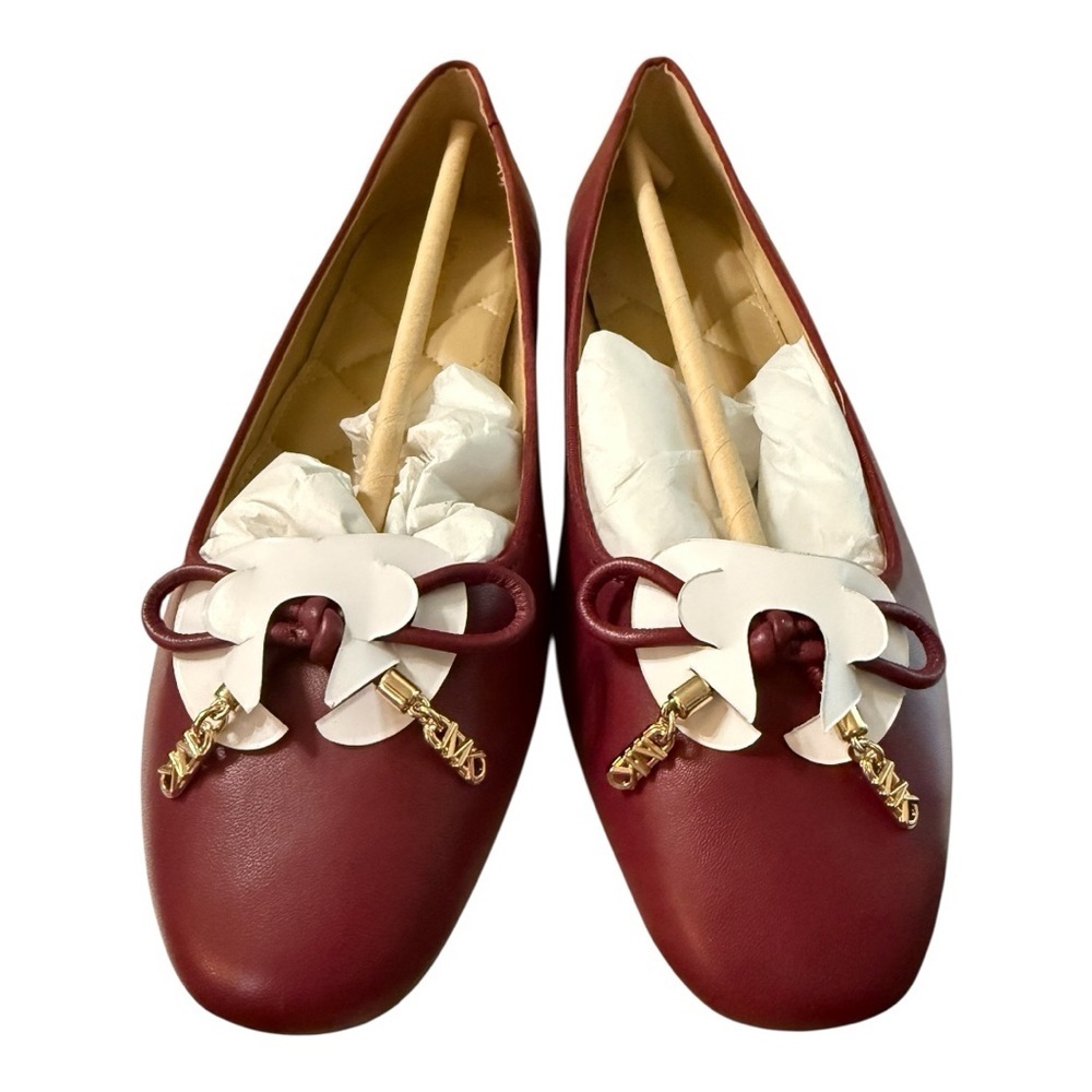 Michael Kors Nori Flats – Mulberry – Size 7.5 – New in Box